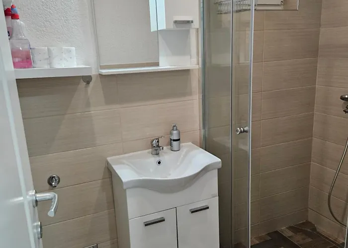 Bascarsija Lejla Free Parking 塞拉耶佛